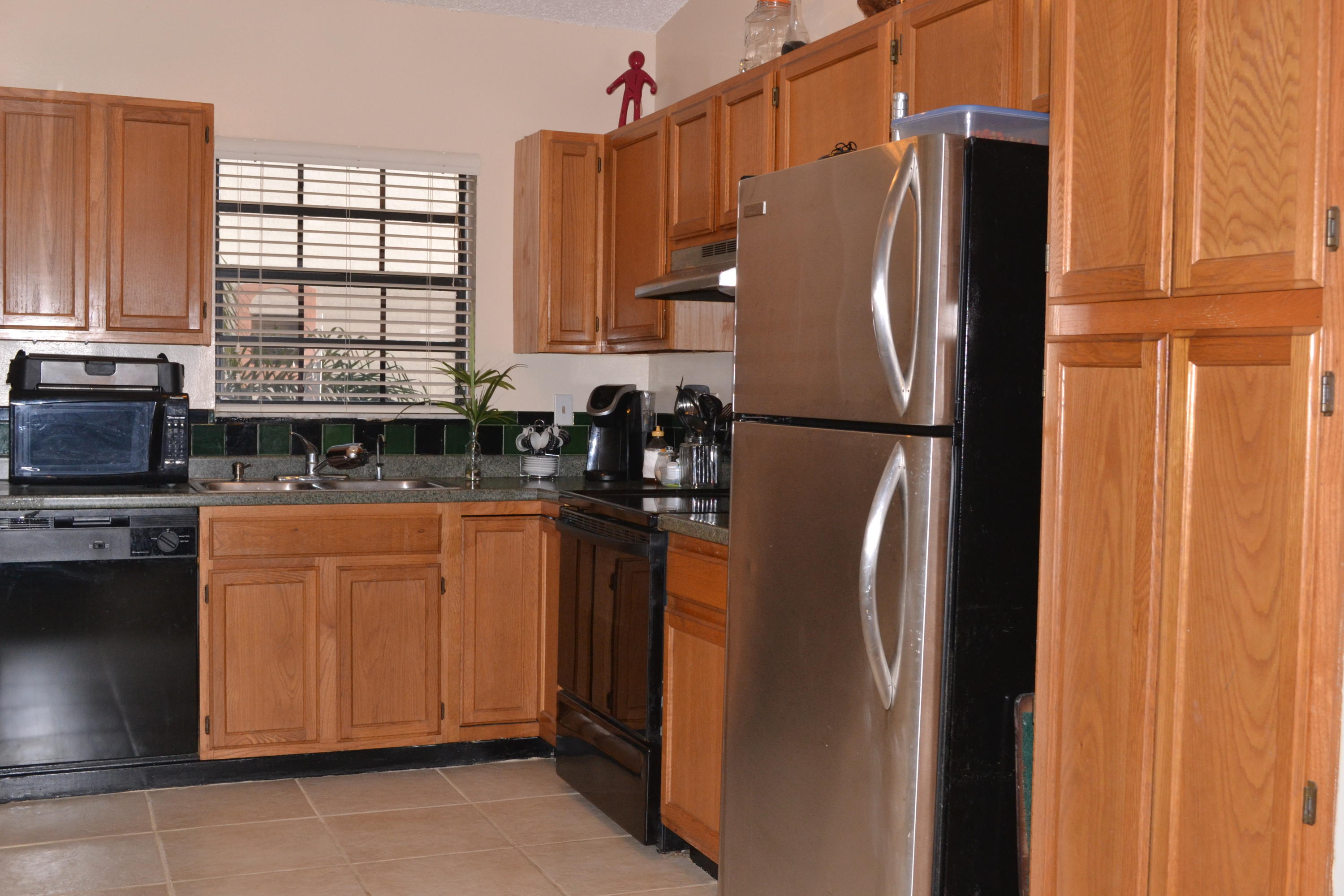 321 Norwood Terrace, Unit N220 Boca Raton, FL 33431 - Photo 3 of 24 Kitchen