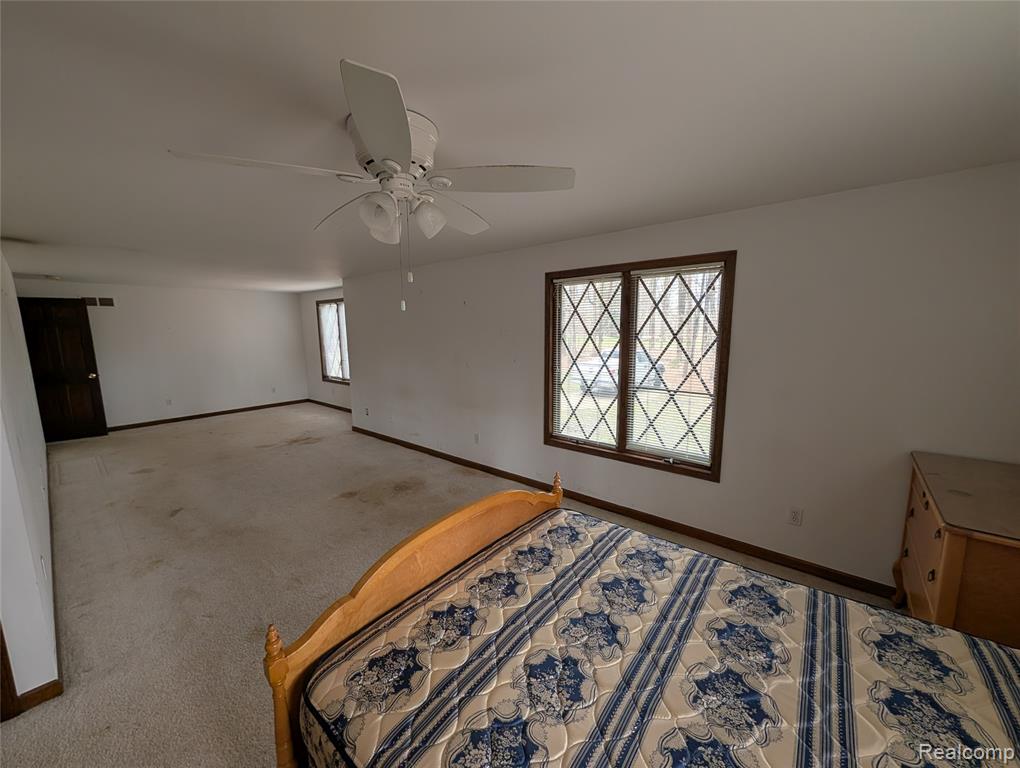 9345 Weber Road Columbus, MI 48063 - Photo 15 of 29