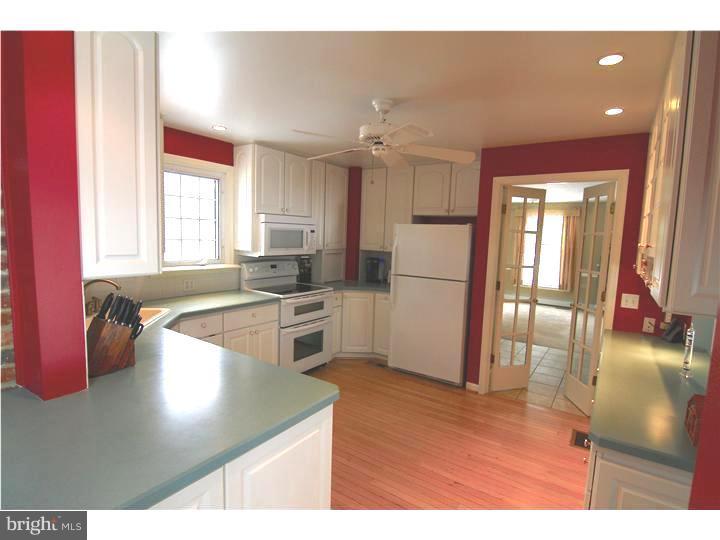 208 Mitchell Road Exton, PA 19341 - Photo 10 of 18 Kitchen