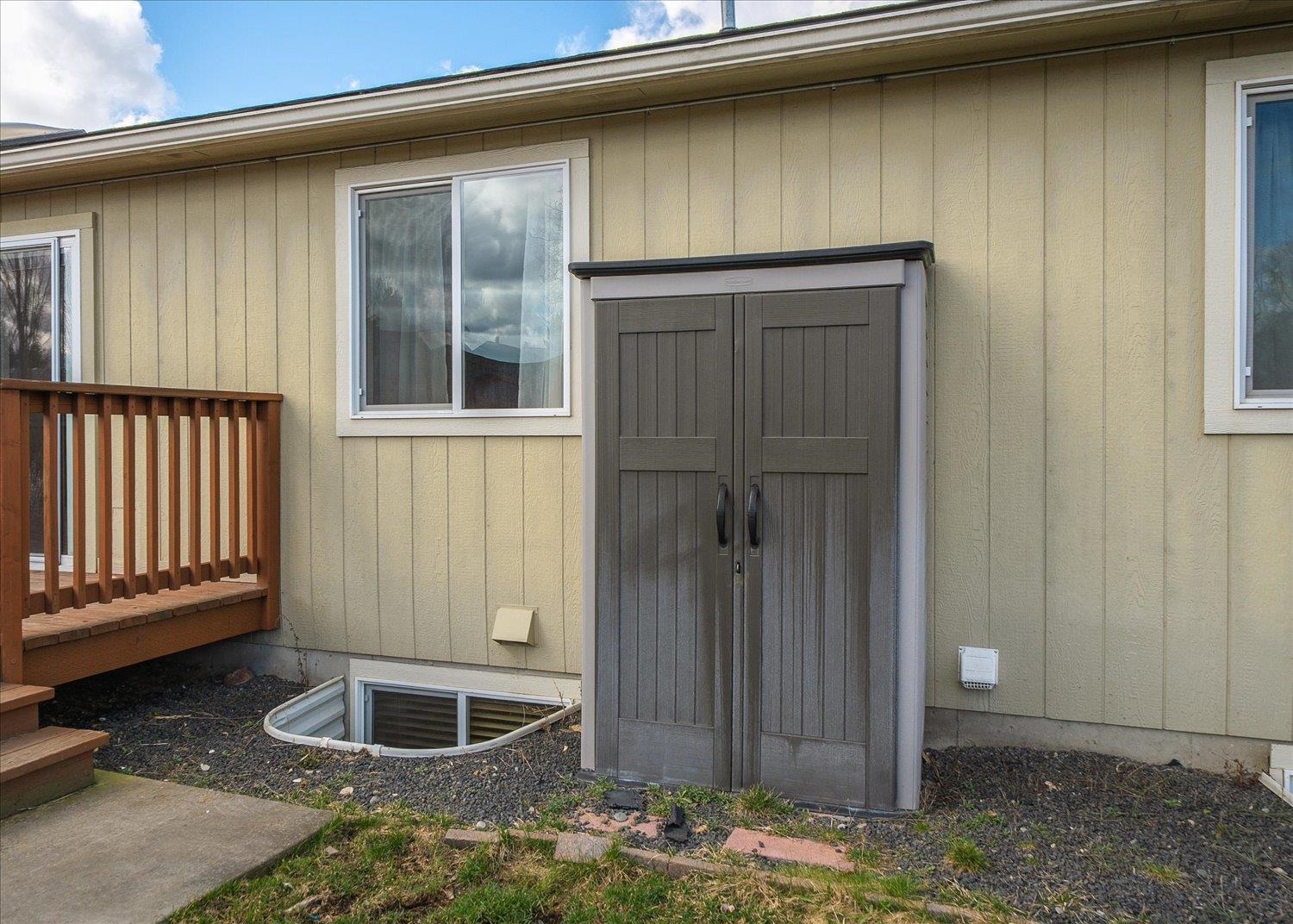 15304 North Wilson Court Mead, WA 99021 - Photo 37 of 46