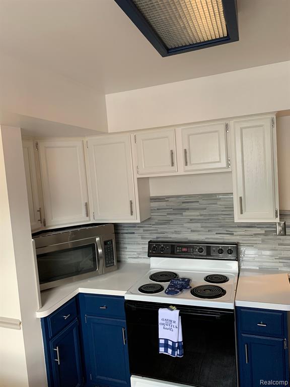 21654 Newcastle Road Harper Woods, MI 48225 - Photo 12 of 27