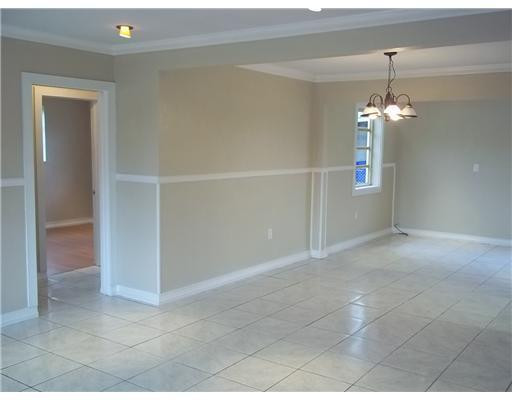 7690 Raleigh Street Hollywood, FL 33024 - Photo 4 of 10 Living Room
