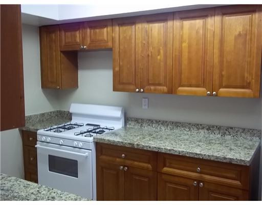 7690 Raleigh Street Hollywood, FL 33024 - Photo 5 of 10 Kitchen