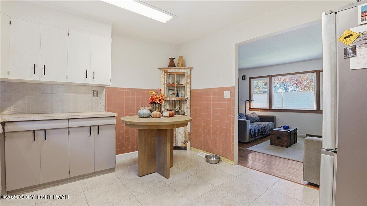 612 Prices Drive Cresco, PA 18326 - Photo 14 of 37 a view of living room with furniture and window