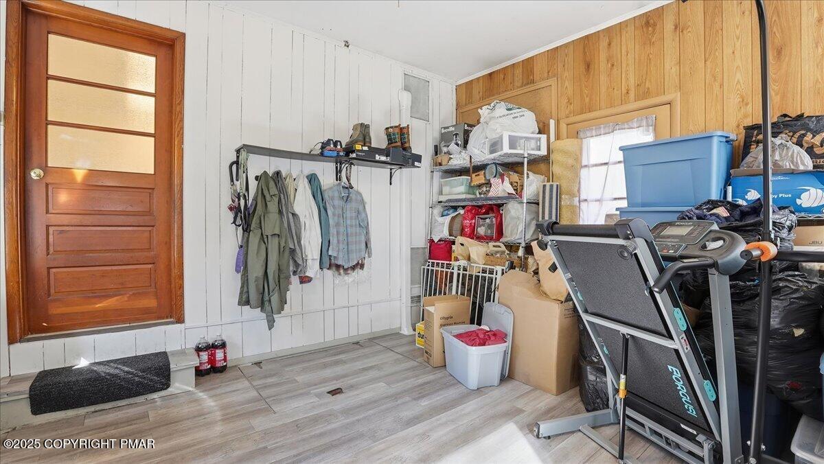 612 Prices Drive Cresco, PA 18326 - Photo 24 of 37 a view of a room with gym equipment