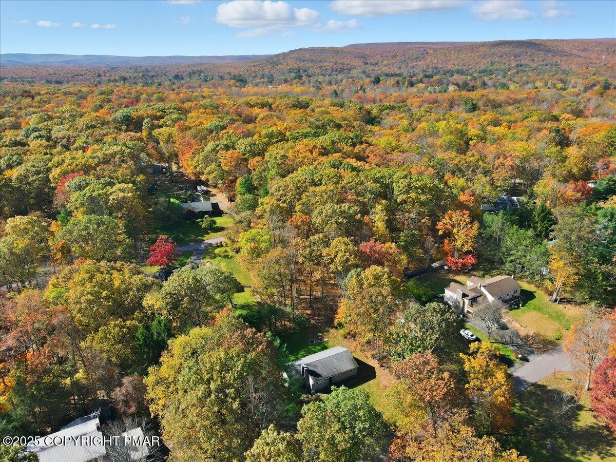 612 Prices Drive Cresco, PA 18326 - Photo 36 of 37 a view of city and mountain