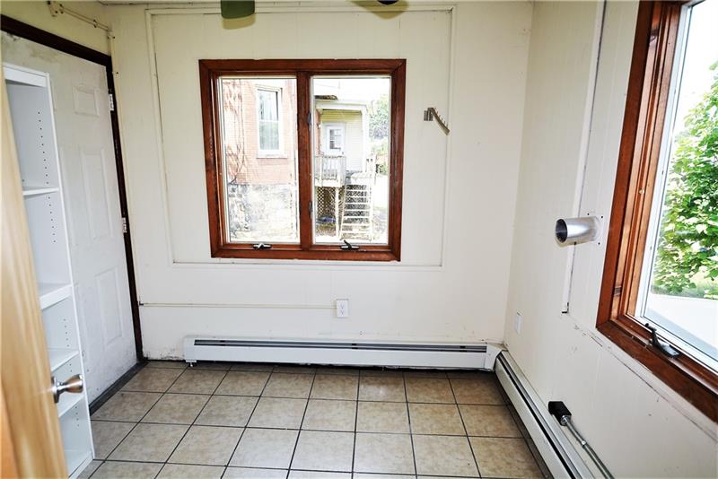 1637 Ridge Avenue Coraopolis, PA 15108 - Photo 14 of 25 Gallery Image 14