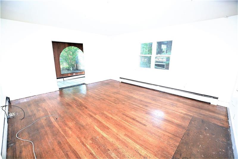 1637 Ridge Avenue Coraopolis, PA 15108 - Photo 3 of 25 Formal Living Room