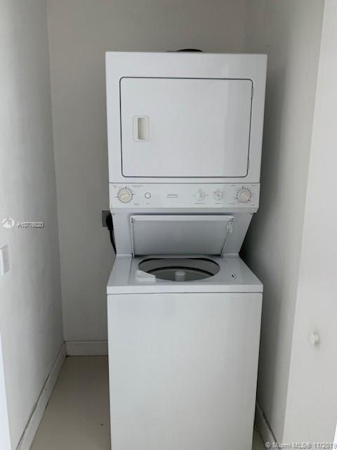 92 Southwest 3rd Street, Unit 2010 Miami, FL 33130 - Photo 6 of 13