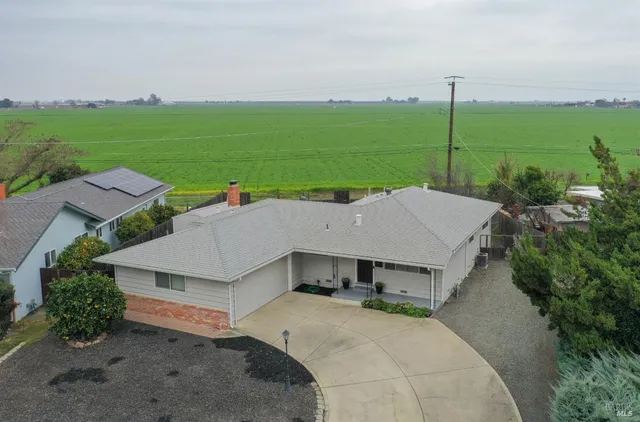 $508,000 | 305 South 8th Street, Dixon, CA 95620