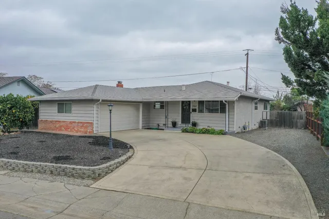 $508,000 | 305 South 8th Street, Dixon, CA 95620