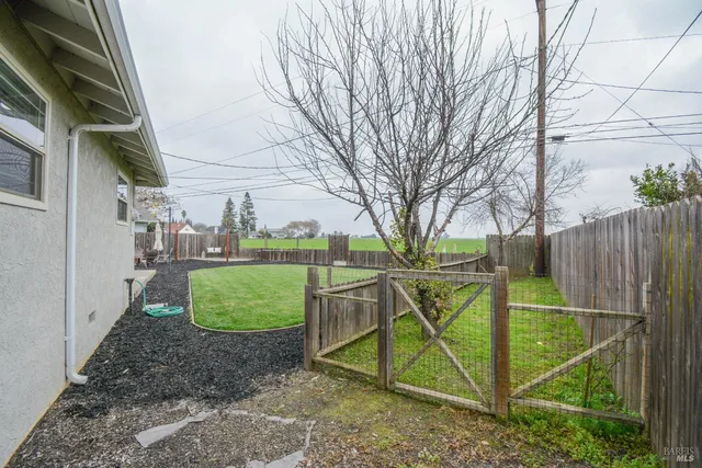 $508,000 | 305 South 8th Street, Dixon, CA 95620