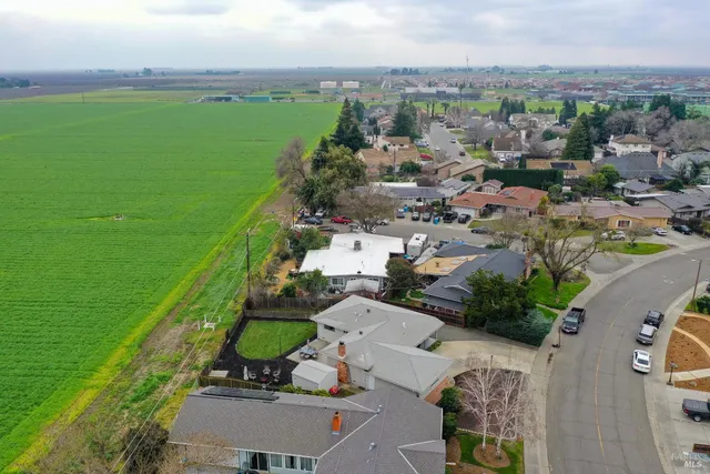 $508,000 | 305 South 8th Street, Dixon, CA 95620