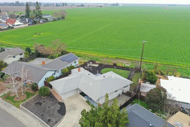 $508,000 | 305 South 8th Street, Dixon, CA 95620