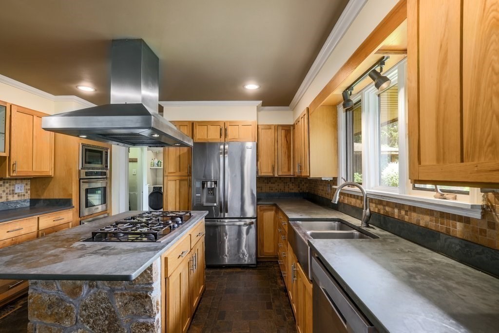 50 Southwest Main Street Douglas, MA 01516 - Photo 6 of 42