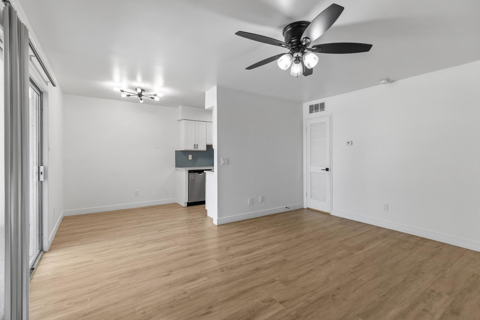 302 East Monte Vista Road, Unit A1 Phoenix, AZ 85004 - Photo 16 of 37 Photo #16