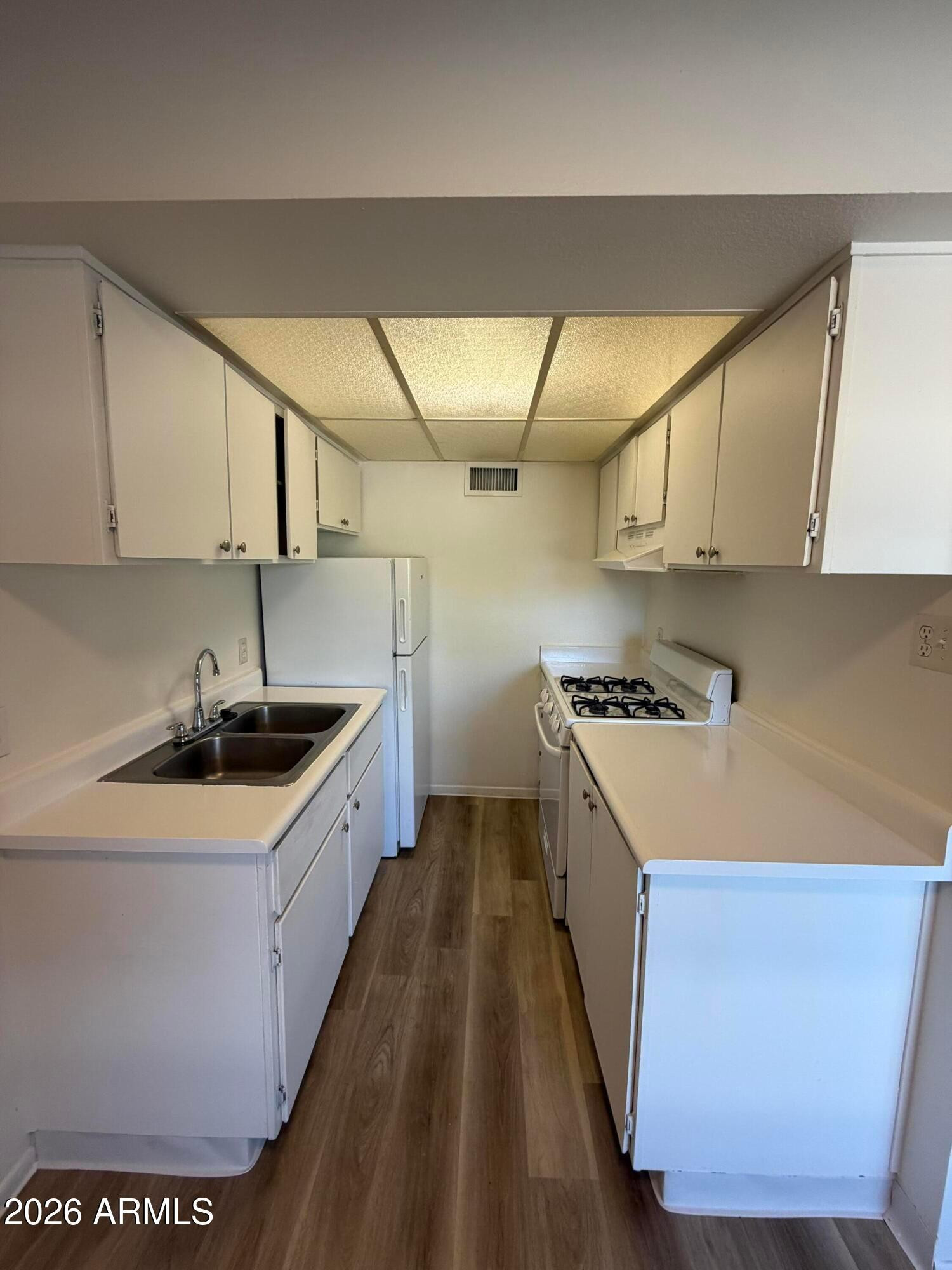 302 East Monte Vista Road, Unit A1 Phoenix, AZ 85004 - Photo 5 of 16 Photo #5