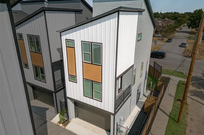 2309 Eagle Street Houston, TX 77004 - Photo 28 of 34 a view of balcony