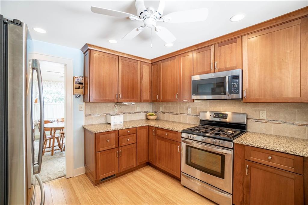 5736 Meridian Road Gibsonia, PA 15044 - Photo 5 of 25 Gallery Image 5