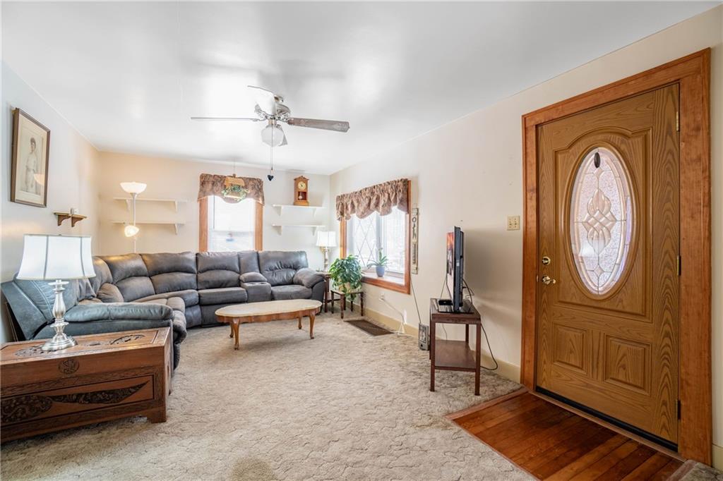 5736 Meridian Road Gibsonia, PA 15044 - Photo 7 of 25 Gallery Image 7