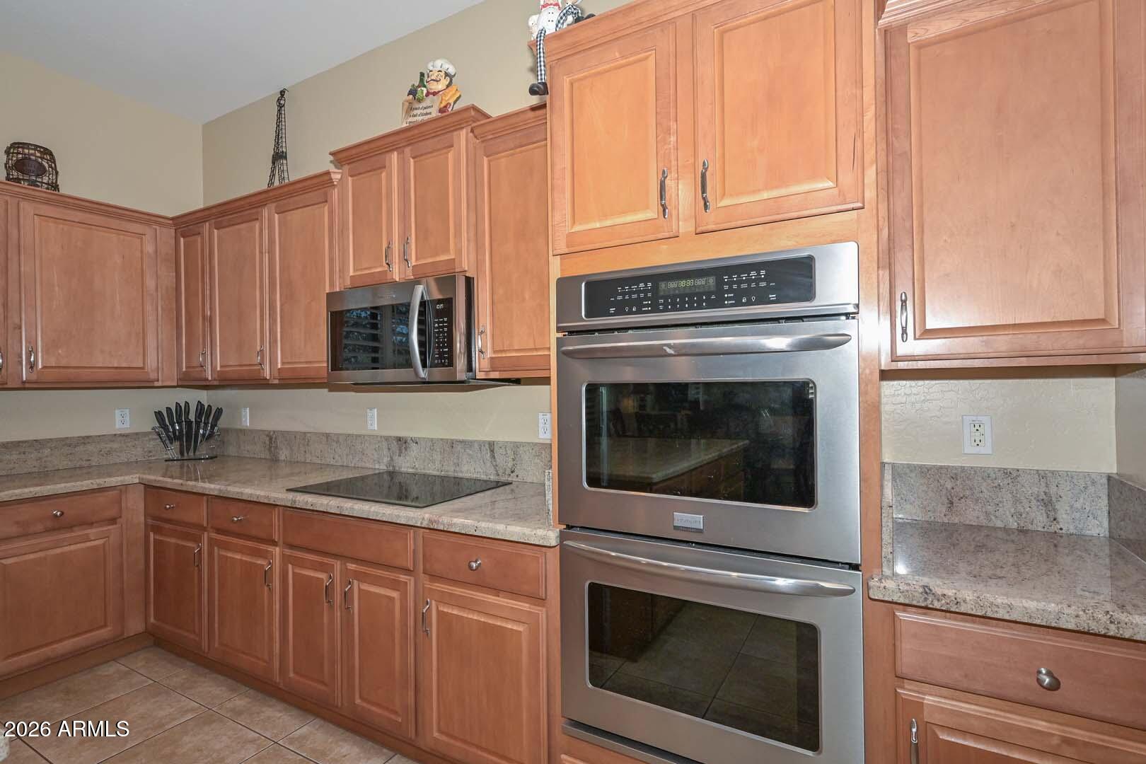 6133 West Fetlock Trail Phoenix, AZ 85083 - Photo 20 of 66 Kitchen2