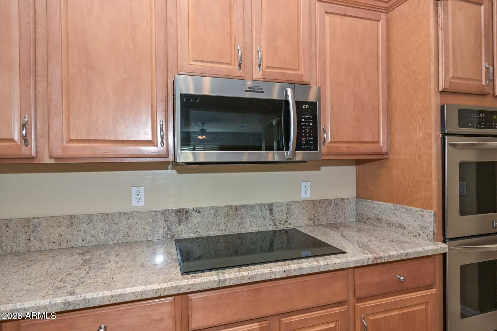 6133 West Fetlock Trail Phoenix, AZ 85083 - Photo 26 of 66 Kitchen-Stove