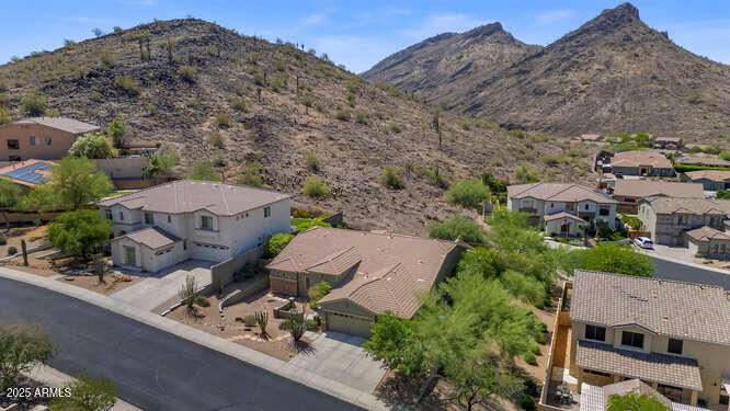 6133 West Fetlock Trail Phoenix, AZ 85083 - Photo 6 of 66 6133 W Fetlock Trail-small-005-005-6133
