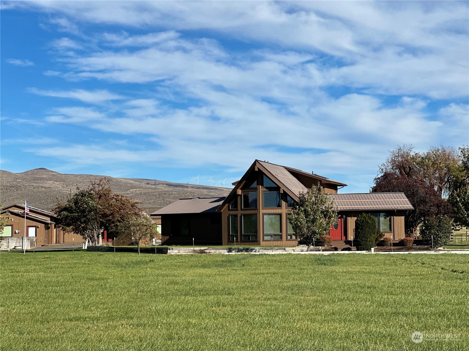 1460 Fox Road Ellensburg, WA 98926 - Photo 3 of 39 Gallery Image 3