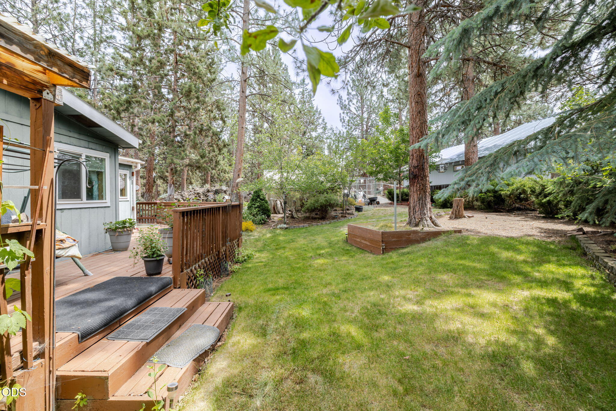 60865 Raintree Court Bend, OR 97702 - Photo 27 of 33