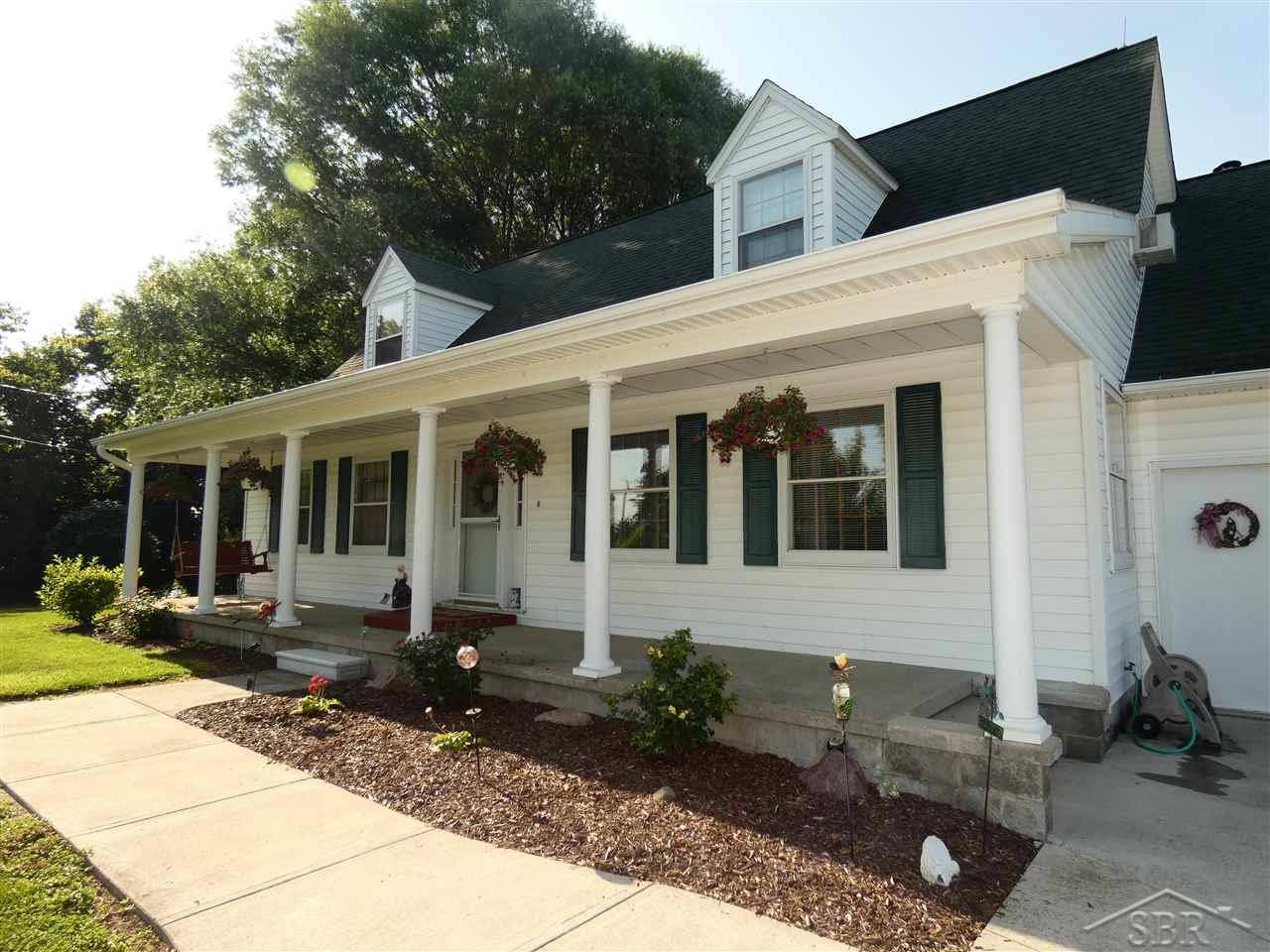 9761 West Fairgrove Road Reese, MI 48757 - Photo 4 of 26 31389643-3.JPG