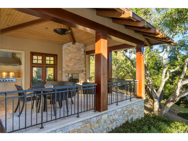 26041 Ridgewood Road Carmel, CA 93923 - Photo 15 of 25 Gallery Image 15