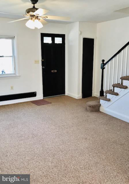 7 Warren Road Baltimore, MD 21221 - Photo 2 of 16 Living room