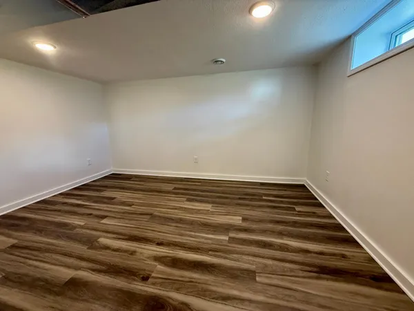 $189,900 | 1715 Southeast Marshall Street, Albert Lea, MN 56007