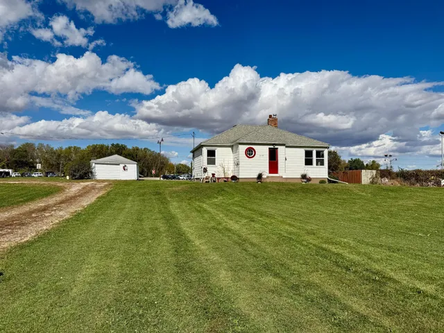 $189,900 | 1715 Southeast Marshall Street, Albert Lea, MN 56007