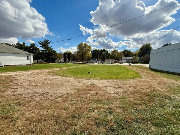 $189,900 | 1715 Southeast Marshall Street, Albert Lea, MN 56007