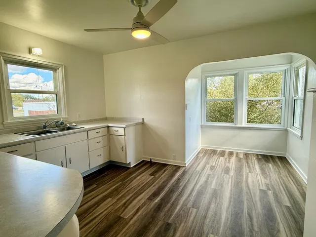 $189,900 | 1715 Southeast Marshall Street, Albert Lea, MN 56007