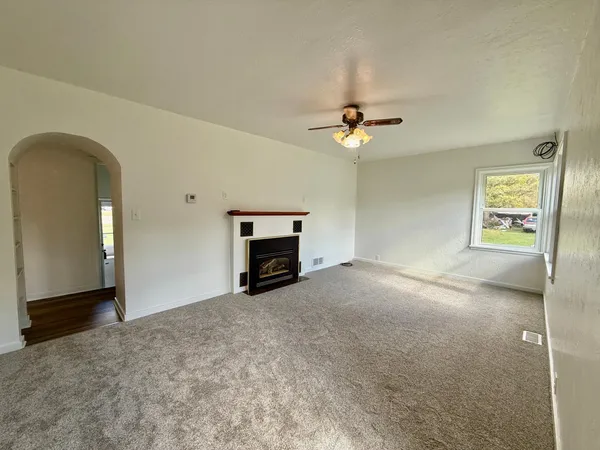 $189,900 | 1715 Southeast Marshall Street, Albert Lea, MN 56007