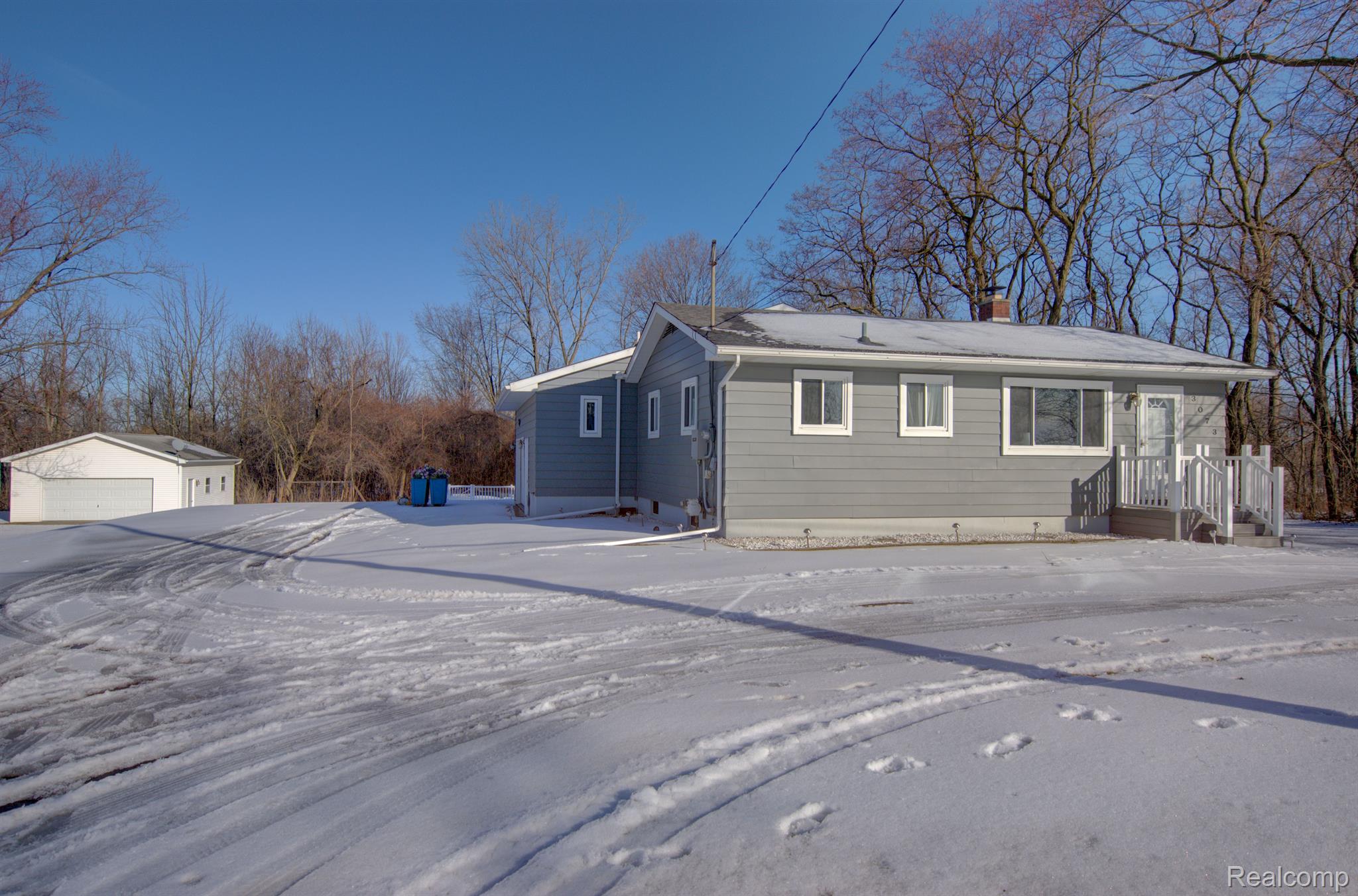 3073 South Dye Road Flint, MI 48507 - Photo 16 of 19 Gallery Image 16