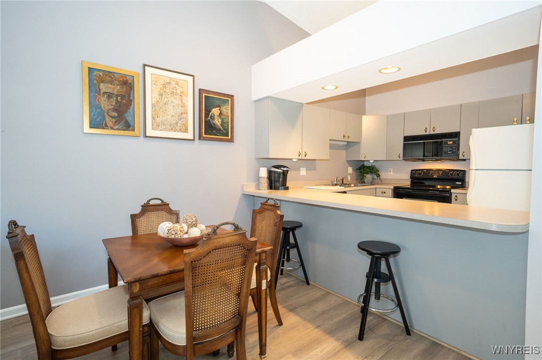 10 Woodpointe, Unit 10 Amherst, NY 14221 - Photo 13 of 36