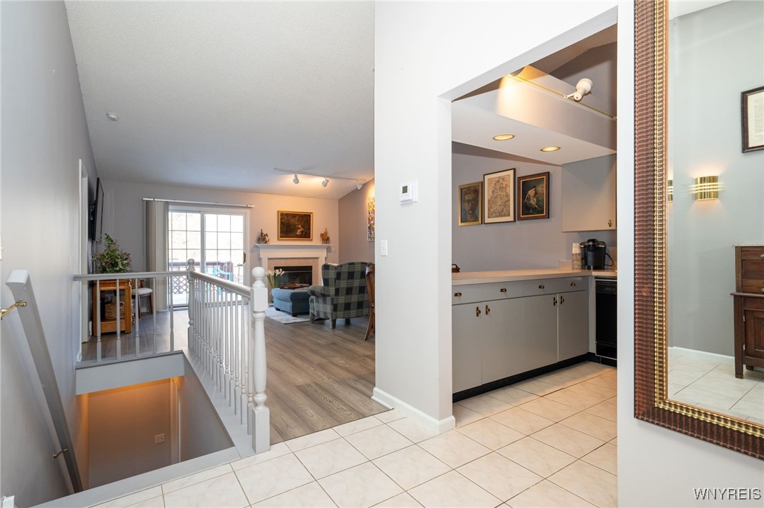 10 Woodpointe, Unit 10 Amherst, NY 14221 - Photo 3 of 36