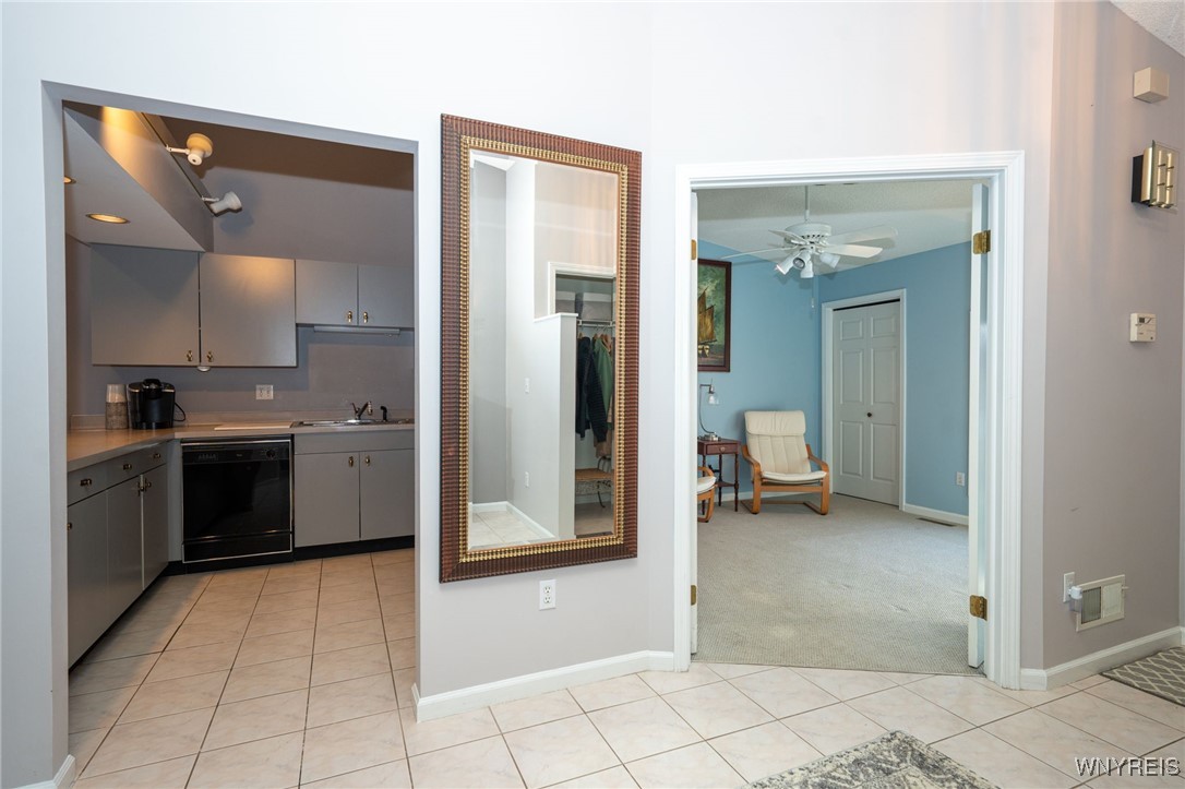 10 Woodpointe, Unit 10 Amherst, NY 14221 - Photo 8 of 36