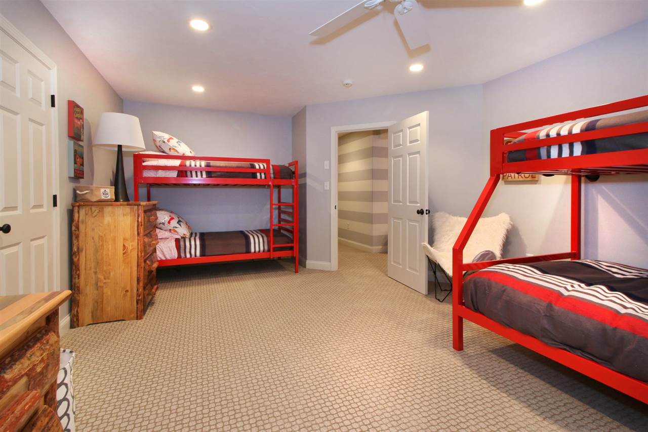 99 Flume Road, Unit 99 Lincoln, NH 03251 - Photo 23 of 37