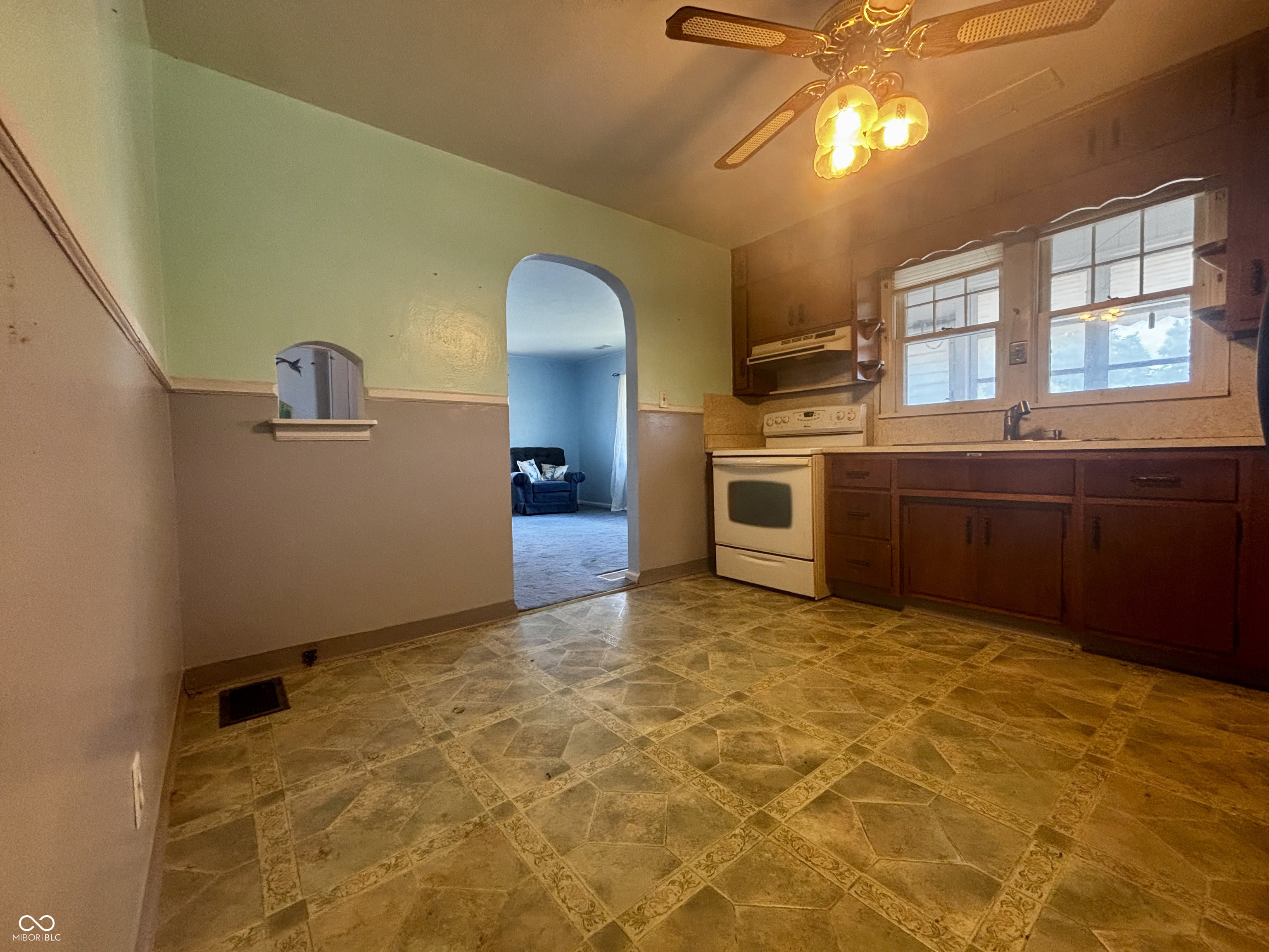 3635 Hamilton Place Anderson, IN 46013 - Photo 9 of 24