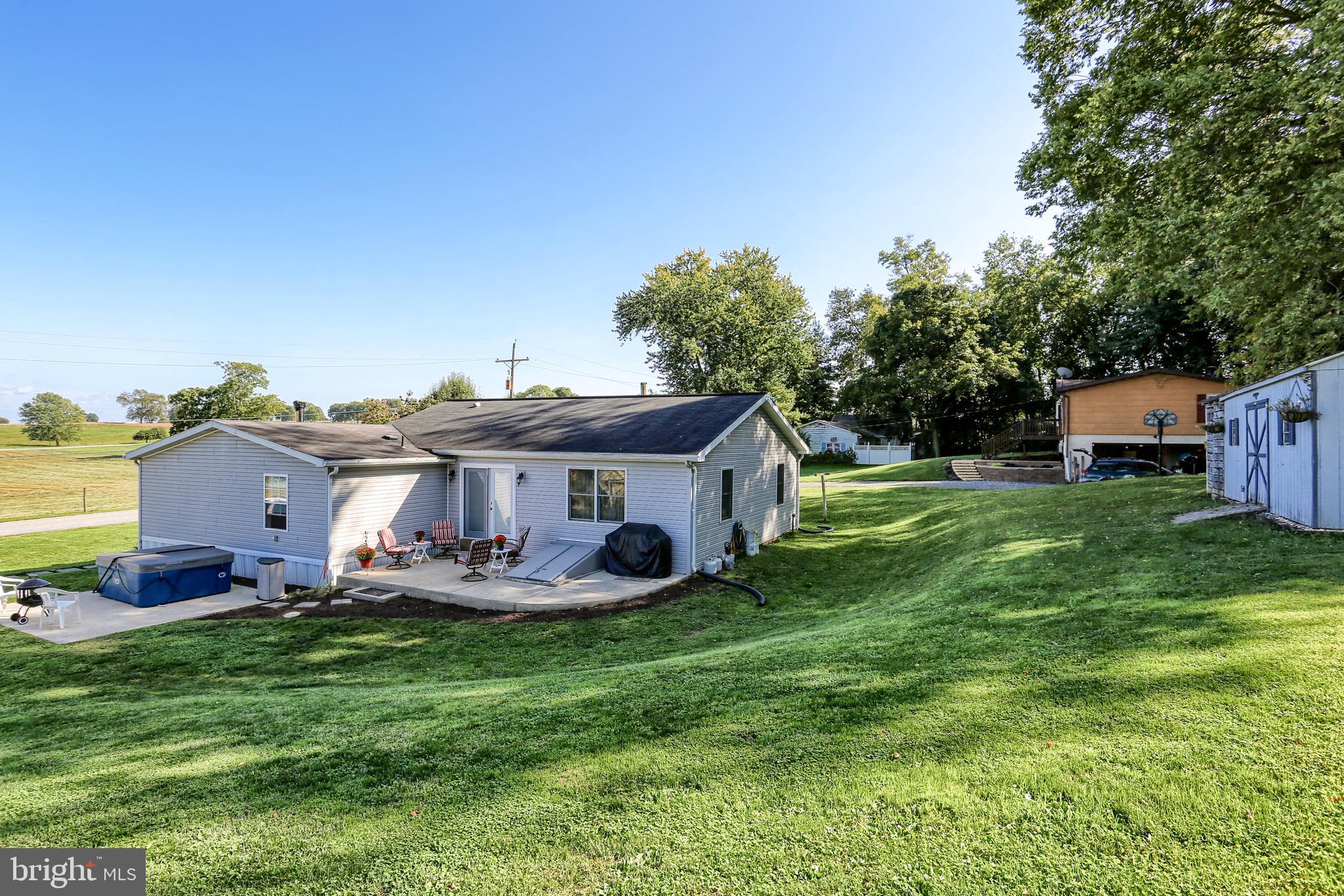 104 Wickersham Road Bainbridge, PA 17502 - Photo 3 of 40 Gallery Image 3