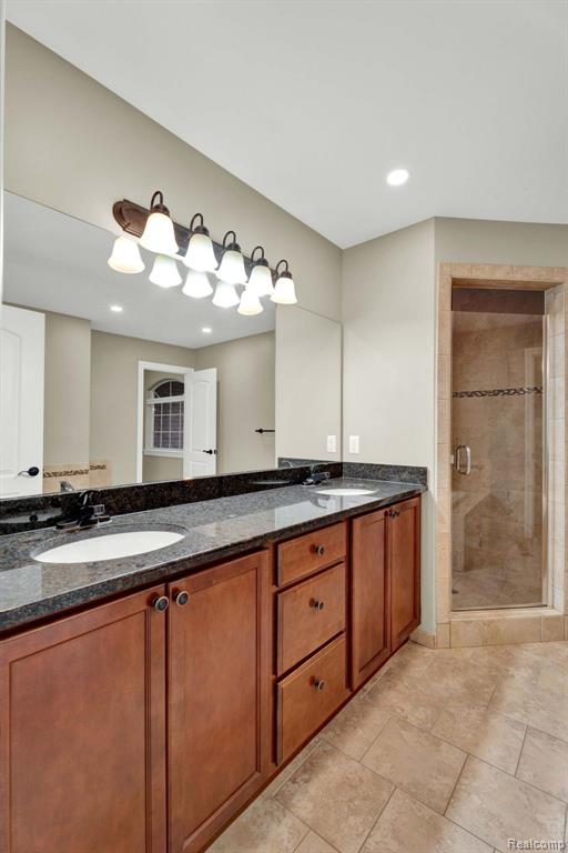 6736 Baker Utica, MI 48317 - Photo 37 of 53