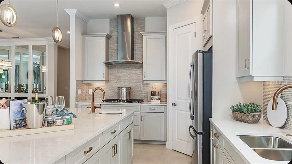 14627 Contenta Loop Lakewood Ranch, FL 34211 - Photo 5 of 41 Gallery Image 5