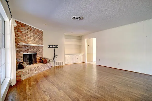 $3,150 | 6348 Juneau Road, Fort Worth, TX 76116