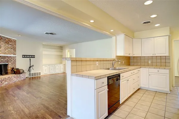 $3,150 | 6348 Juneau Road, Fort Worth, TX 76116