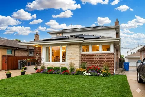 $675,000 | 5818 North Overhill Avenue, Chicago, IL 60631