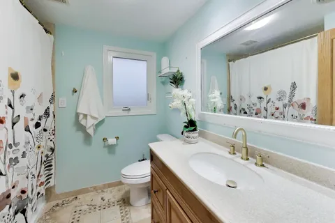 $649,000 | 5818 North Overhill Avenue, Chicago, IL 60631